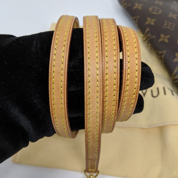 Louis Vuitton Monogram Eva Crossbody  CLUTCH - Picture 9 of 12
